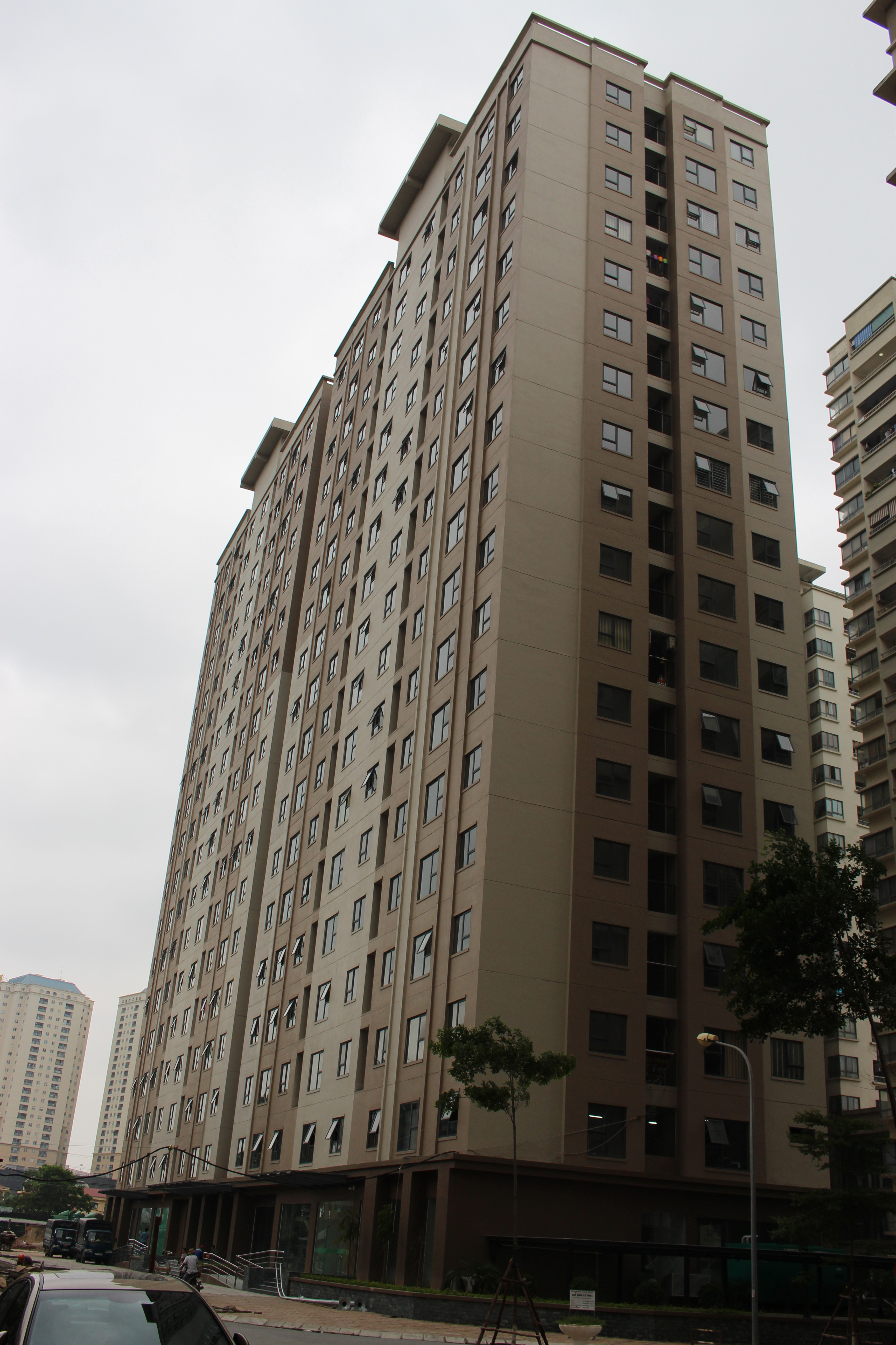 MY TRI PLAZA CT2E APARTMENT